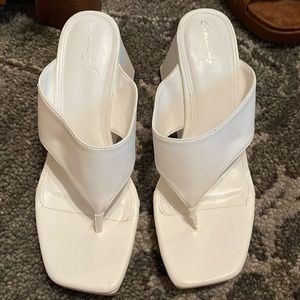 Circus NY Moira White Wedge 9M